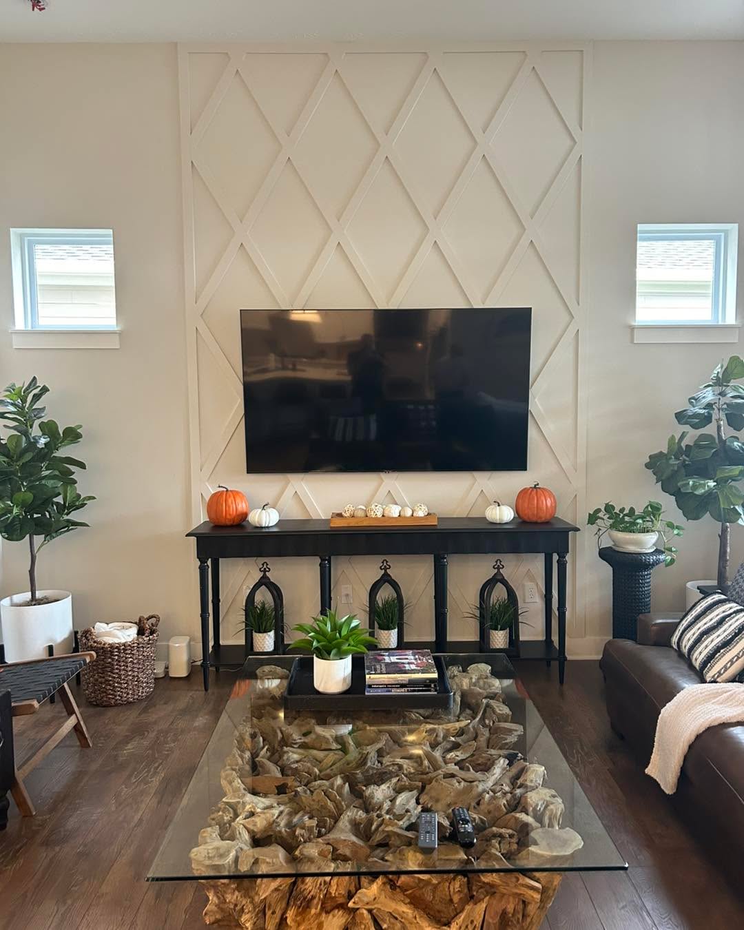 Footprints Floors of Carmel now installs highlight wall!  If you have a highlight wall dream, schedule your free estimate at 317-434-1964 now.  