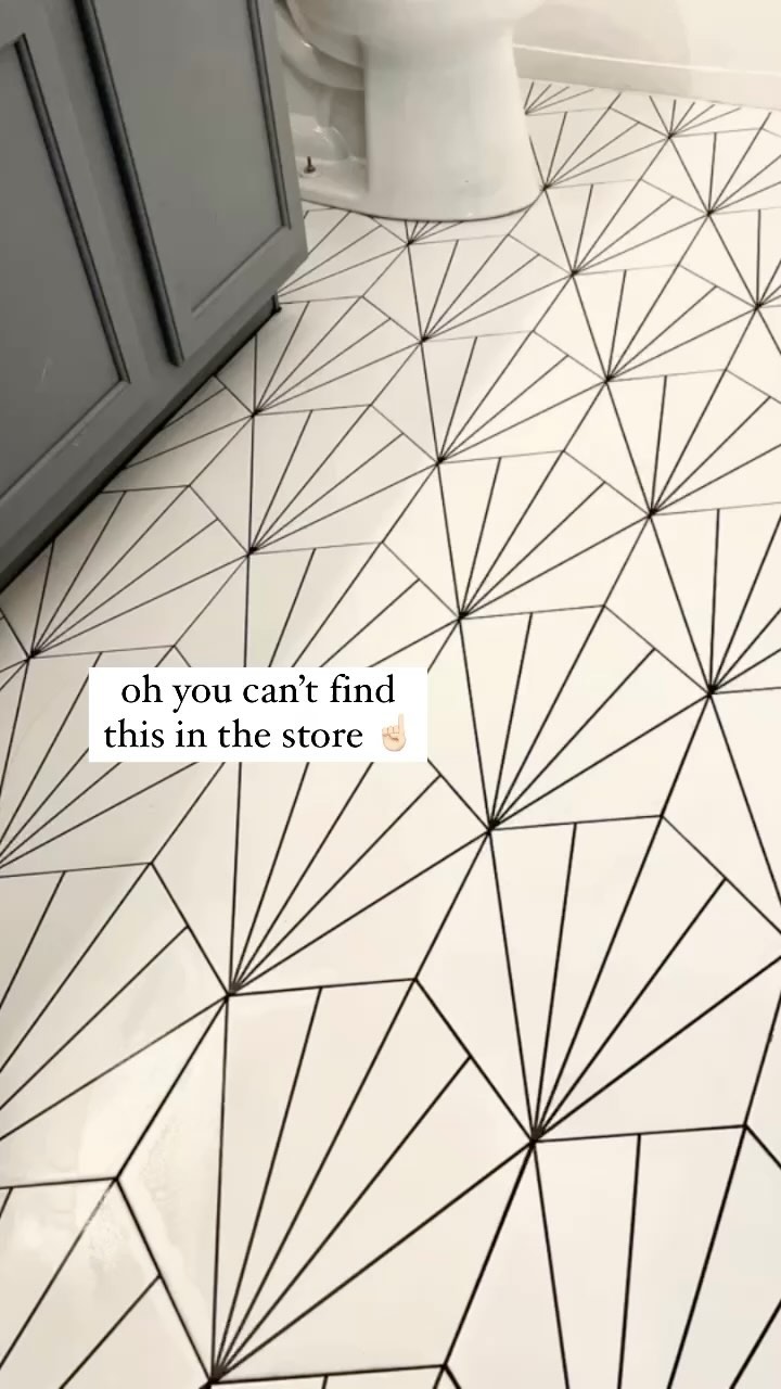 This is ✨customized✨ 

👉🏻Follow for all things flooring, showers and backsplashes!

@footprintsfloors_eastvalley 
@footprintsfloors_eastvalley