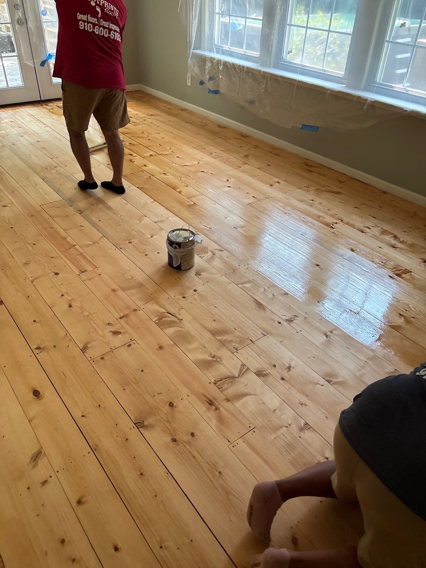 Are your floors looking dull and tired?🏡✨

Don't spend thousands replacing them when you can just bring them back to life! Our professional refinishing process restores the natural beauty of your original wood, leaving them looking shiny and brand new!

📞 Call today to schedule your FREE in home estimate and see why homeowners continue to choose Footprints Floors!