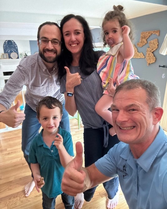 From one family to another, we know how important it is to have a clean, safe, and beautiful home👉

Quinn, Mike, and their kids have been living in their house for a few years and have been wanting to tackle their floors since they moved in. In just two weeks, we helped them accomplish those longstanding goals!
Click the link to visit our website and schedule a free estimate or to learn more.
https://tinyurl.com/ftprntsflrsfrfx

