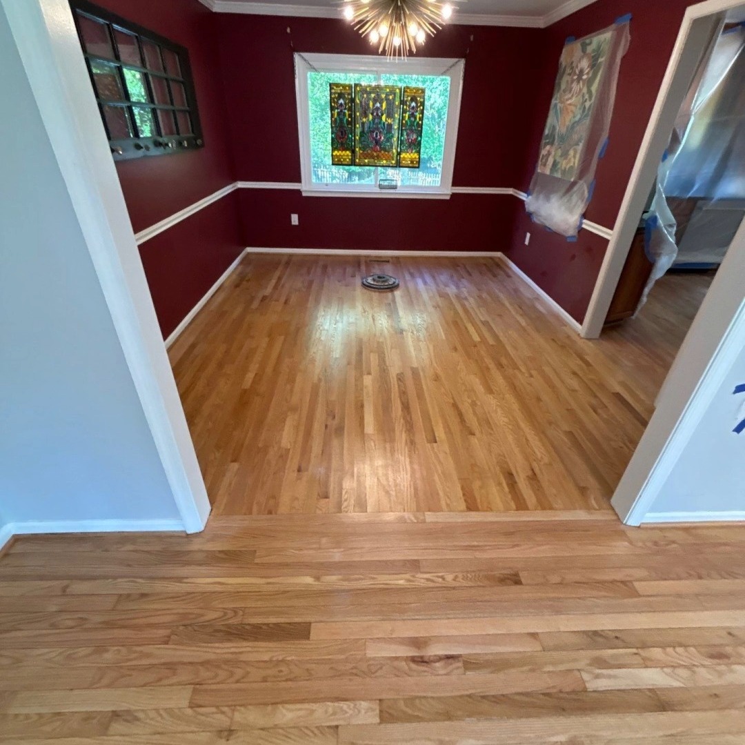 Wouldn't it be nice if your room is refined, polished? Leave it to our Class A contractors. We&rsquo;ll transform your space into something truly elegant. Thats where you belong!
Start your own project today: https://tinyurl.com/ftprntsflrsfrfx
