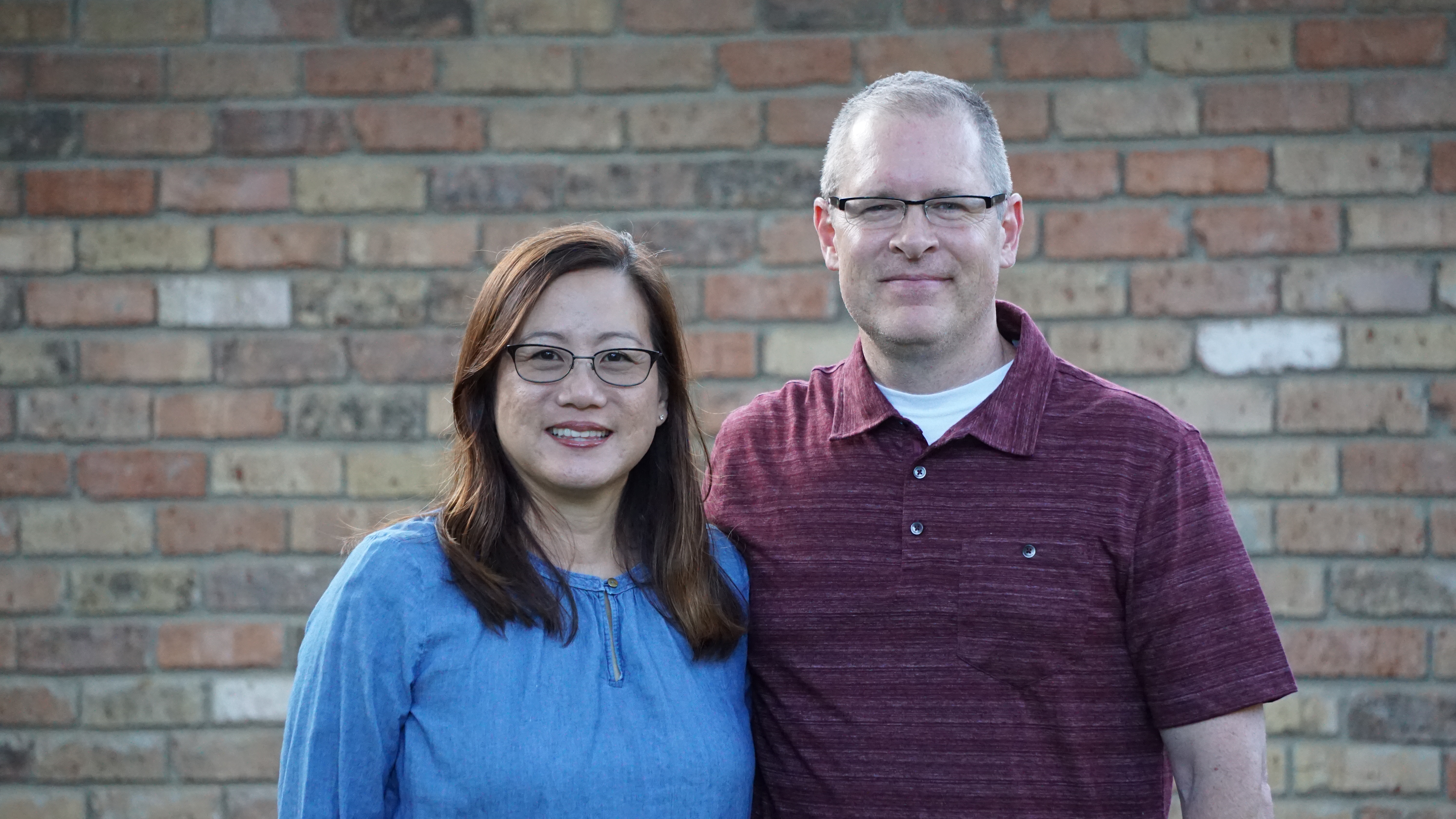 An image of Mark and Rachel Simmons, the two new owners of Footprints Floors Ft. Worth, TX.
